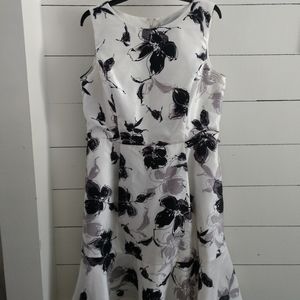 Danny & Nicole flower dress size 16